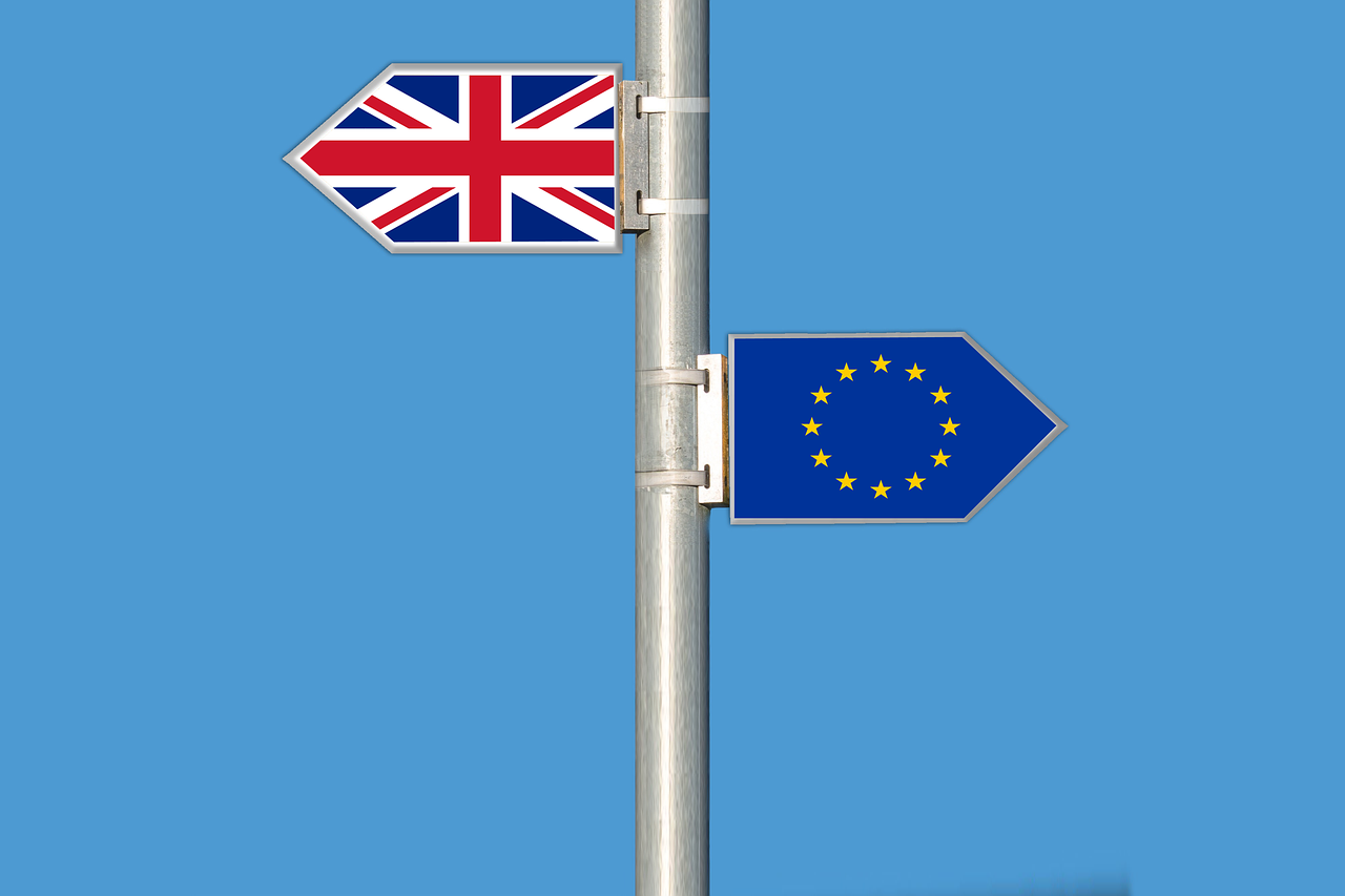 英国最新动态，经济、政治与社会变革交汇点深度解析
