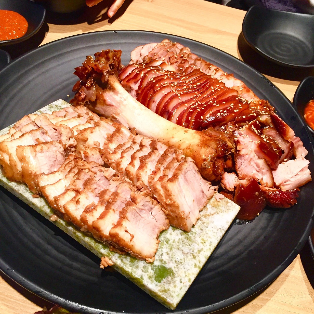 穿越美食人生,快穿肉香新篇章的味蕾之旅