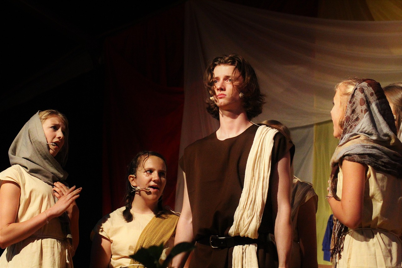 贾二娃演员,演艺之路的闪耀之星