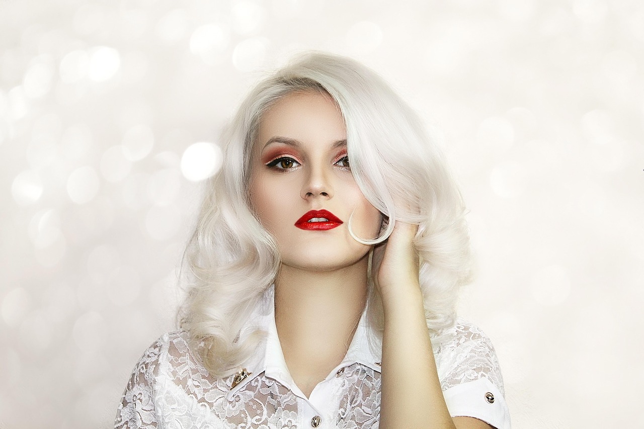 最新时尚女生网名精选,个性魅力完美融合