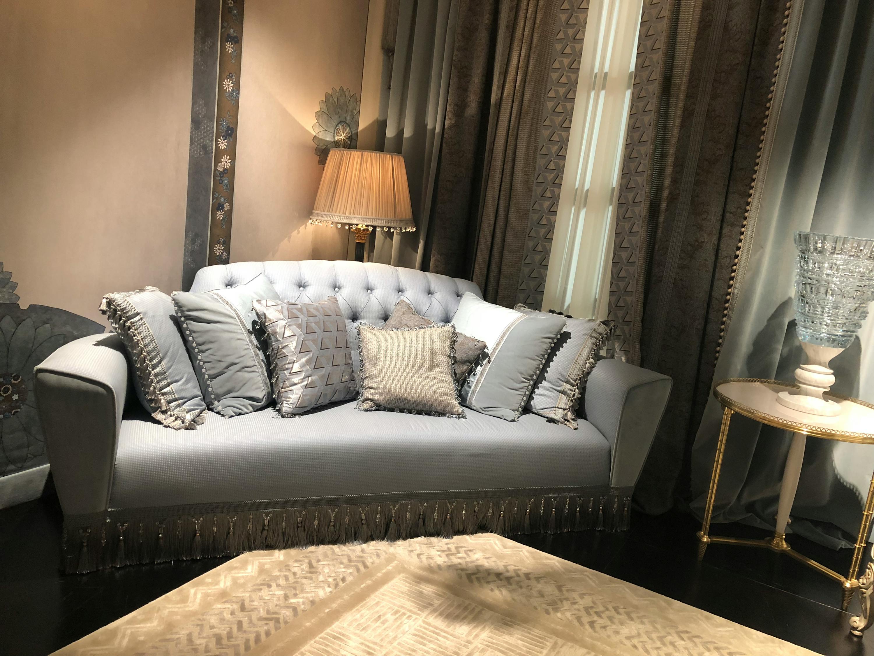 时尚简欧风格鞋柜,家居美学的典范诠释