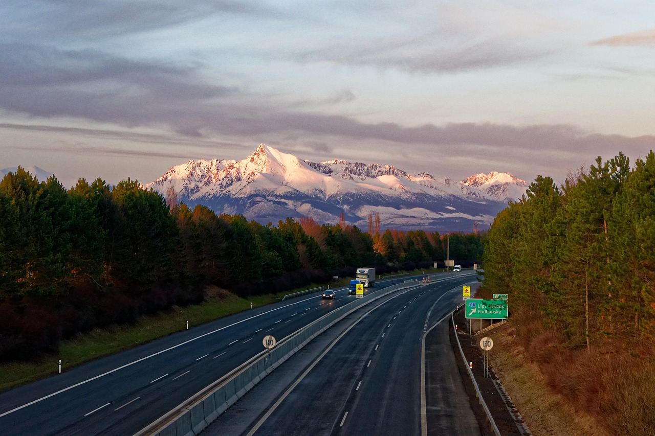 京哈高速最新封闭信息及影响概述
