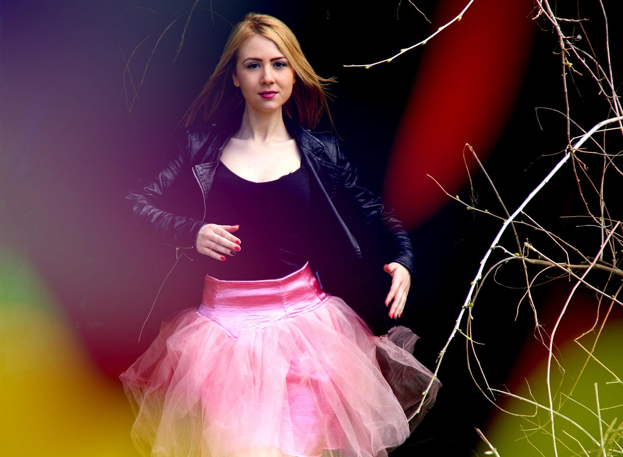 娱乐圈背后的故事,女演员遭遇潜规则