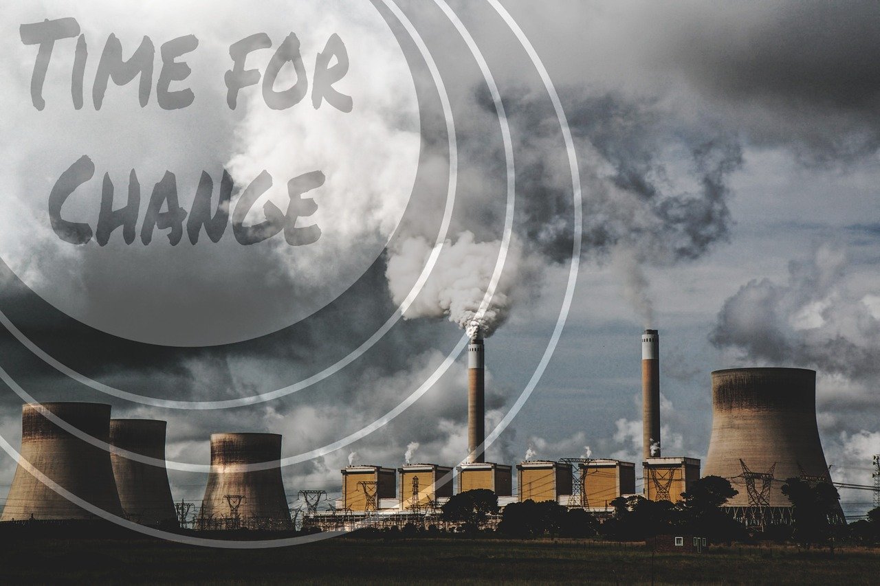 雄韬股份引领行业变革,打造未来能源生态新篇章