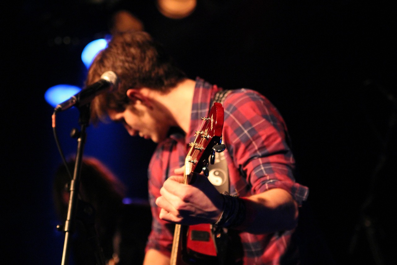 探索最新群舞作品,舞蹈艺术的无限魅力展现