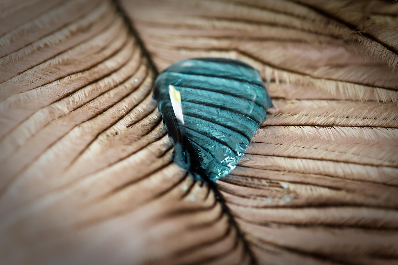 时尚与自然的碰撞,最新大理石纹美甲图片欣赏