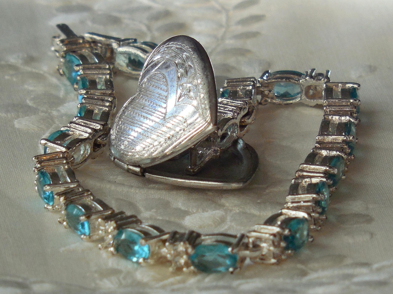 动漫部位头像,流行文化的独特魅力与个性化表达之旅