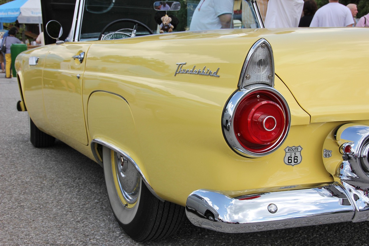 捷豹新品亮相,精工细琢展现奢华魅力